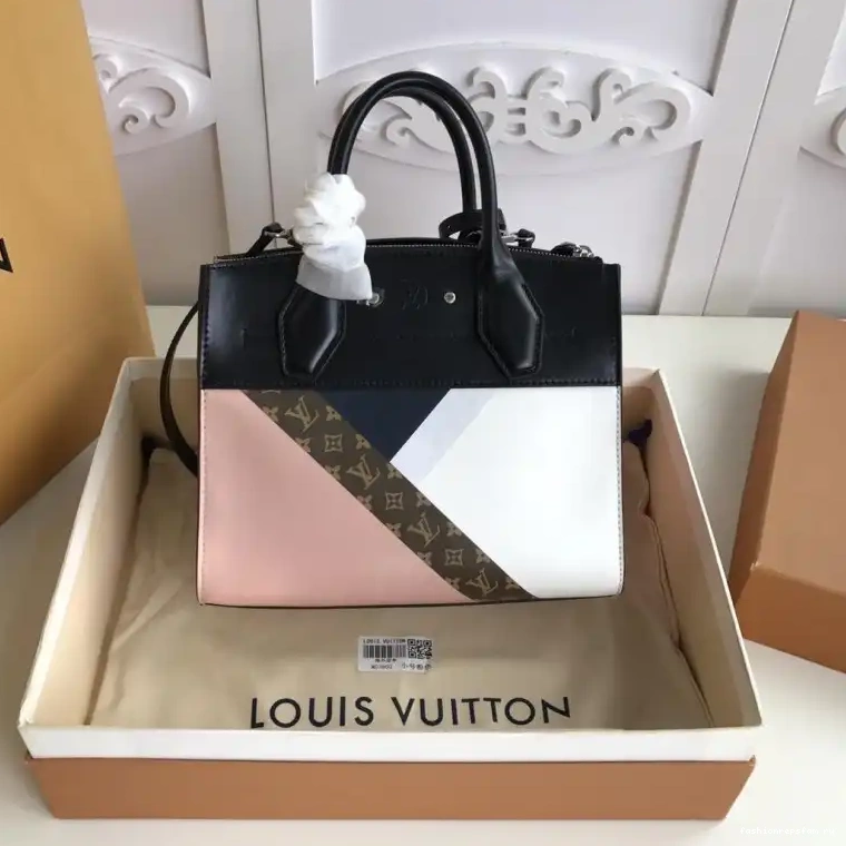Fashionrep LV 19B570375 Bags 0624